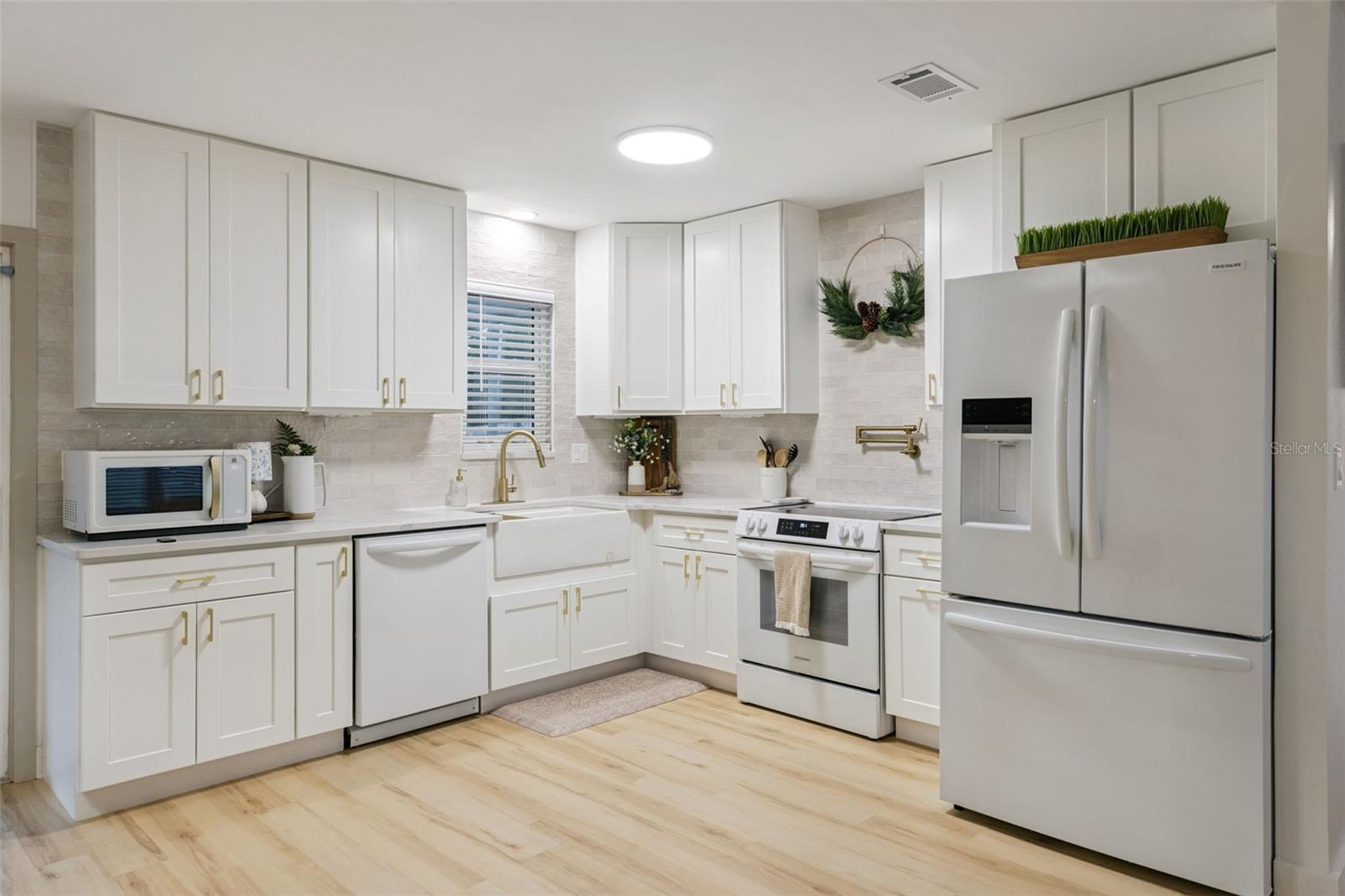 DELTONA LAKES UNIT 35 - Residential