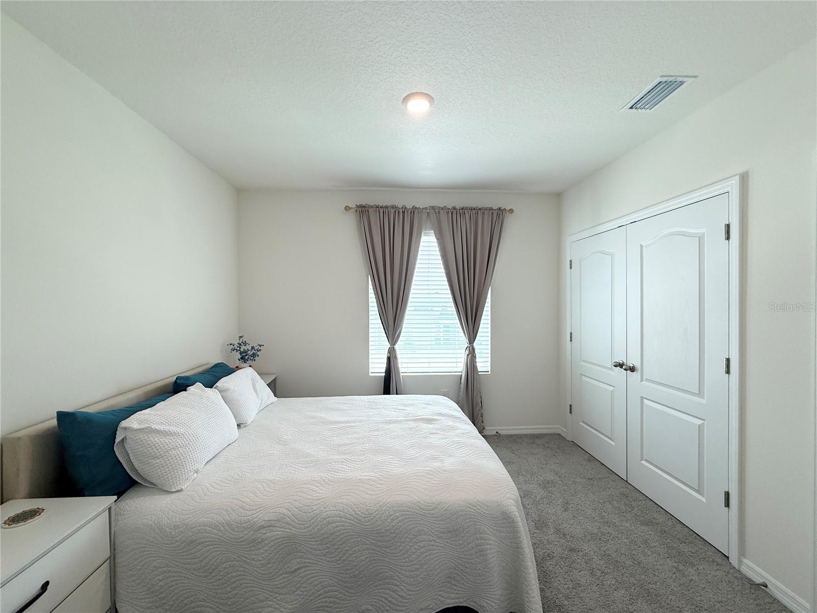 OSCEOLA VILLAGE CENTER PH 2 - Residential