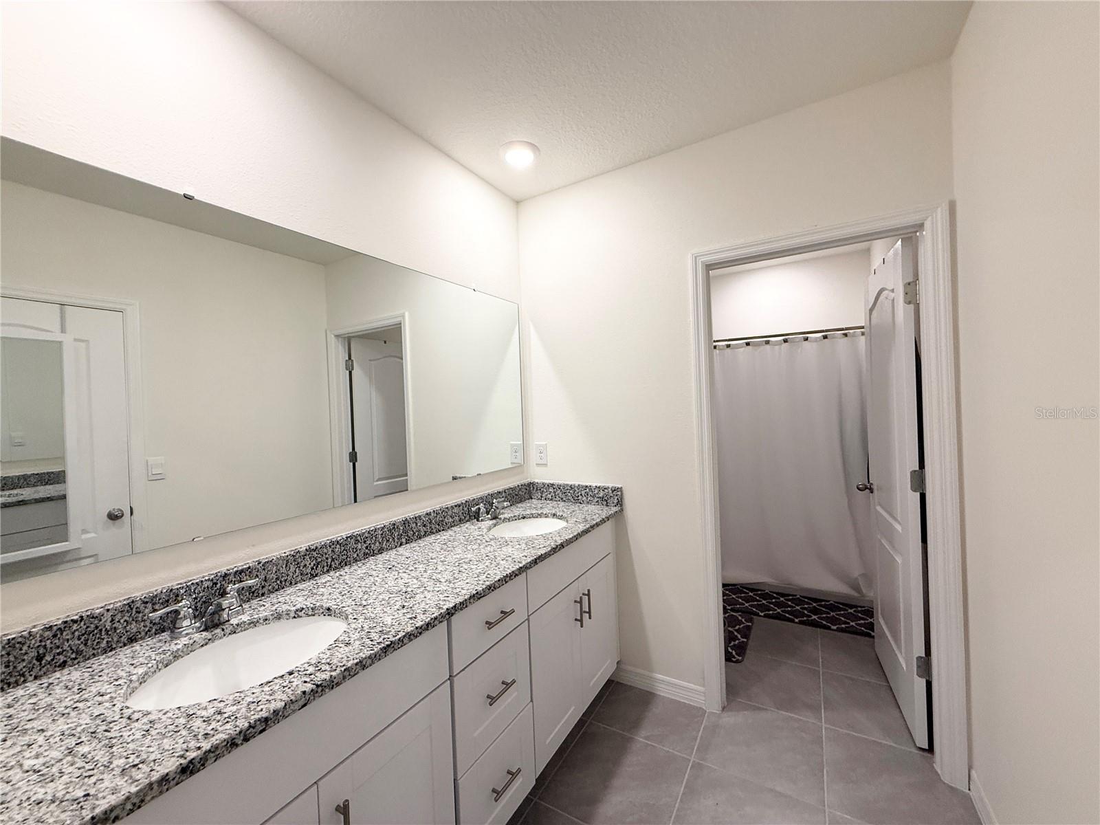 OSCEOLA VILLAGE CENTER PH 2 - Residential
