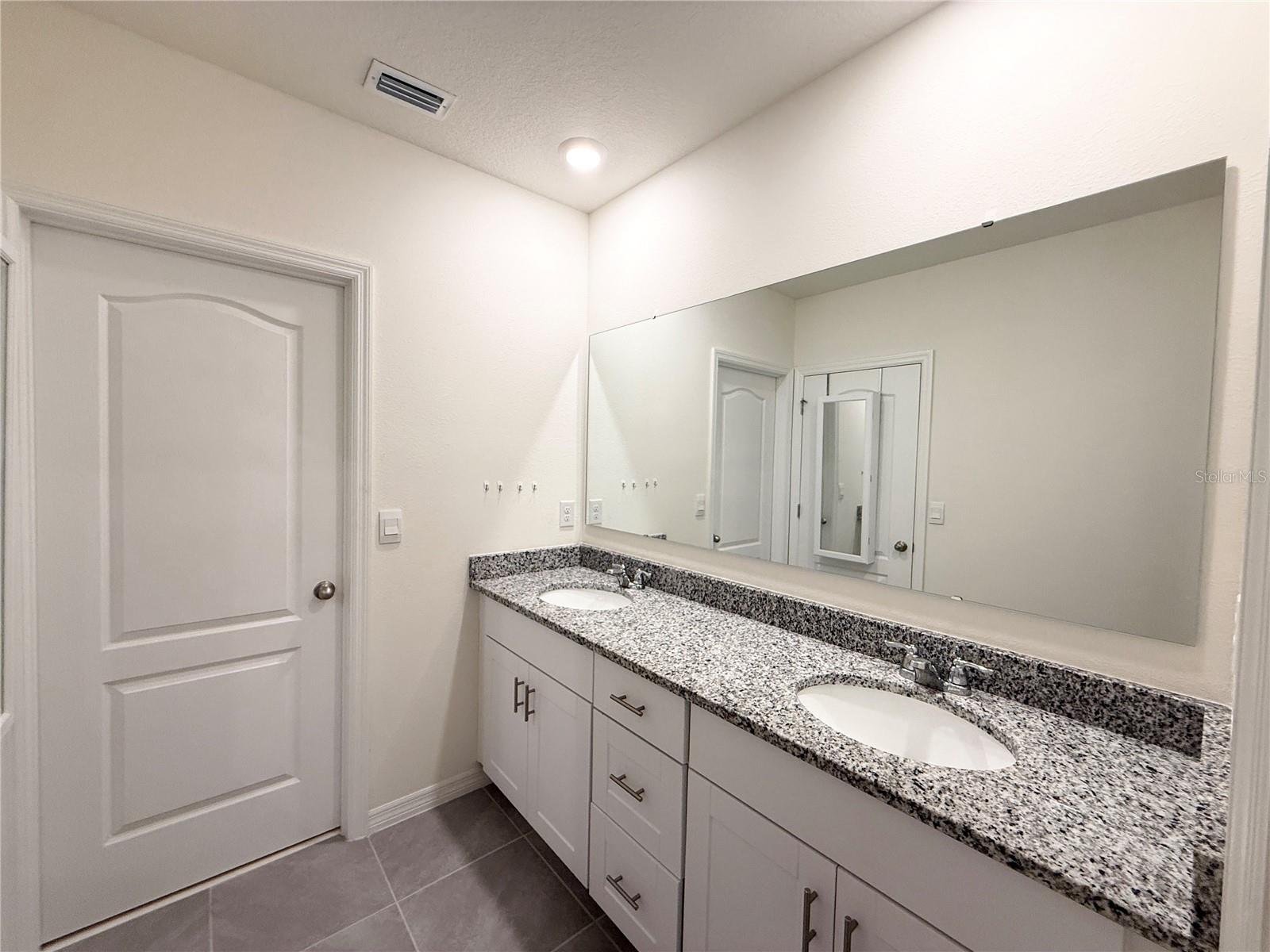 OSCEOLA VILLAGE CENTER PH 2 - Residential