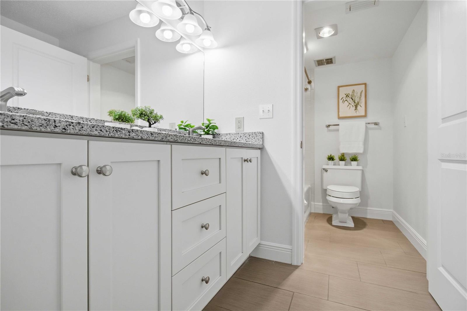 BAYPORT BCH & TEN PH A - Residential