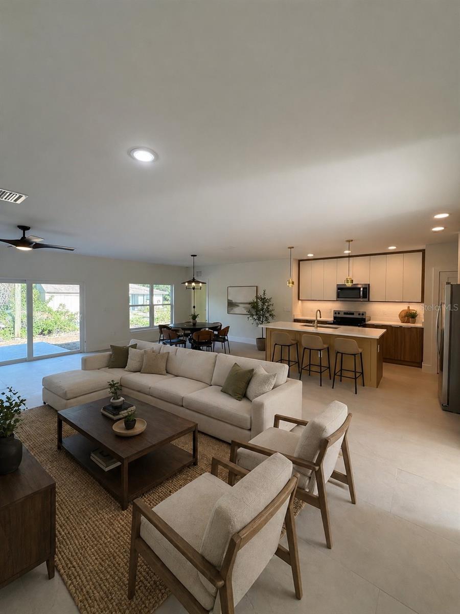 SOUTH VENICE - Residential
