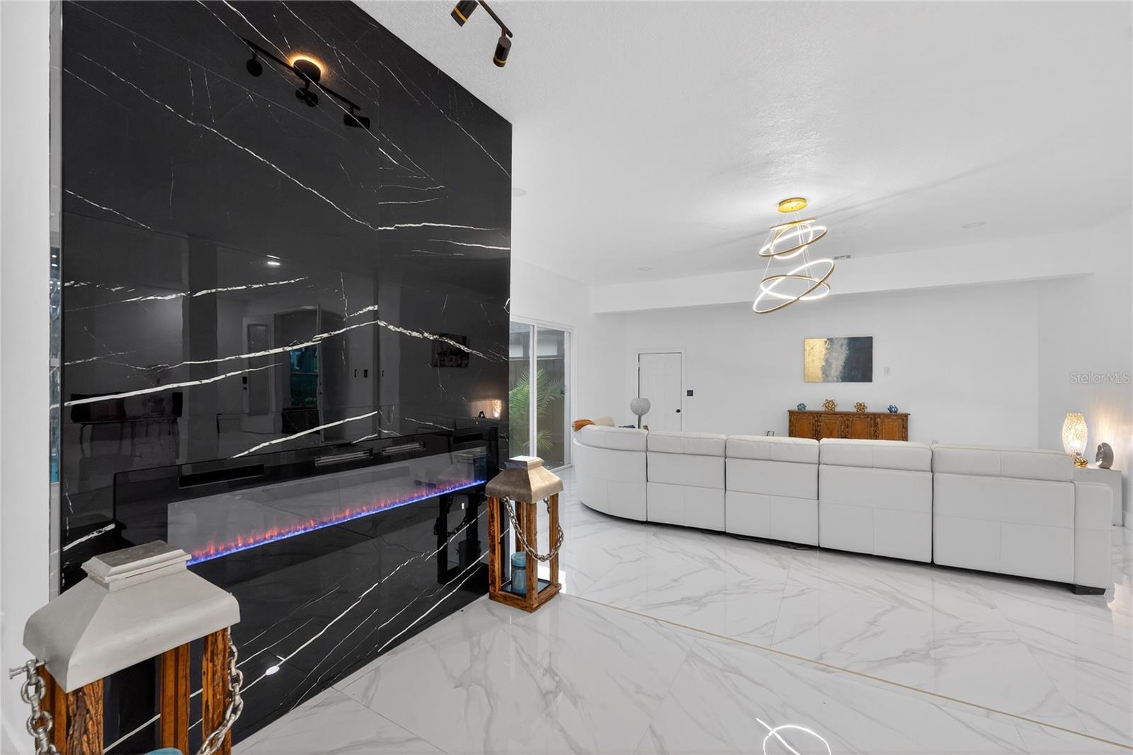 SWEETWATER CLUB UNIT 1 - Residential