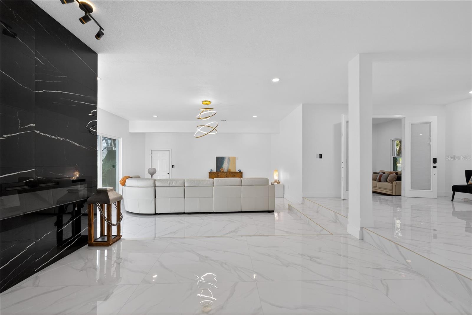 SWEETWATER CLUB UNIT 1 - Residential
