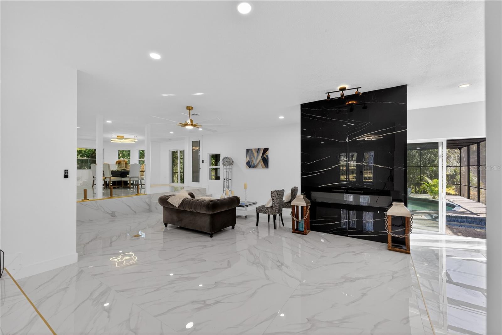SWEETWATER CLUB UNIT 1 - Residential