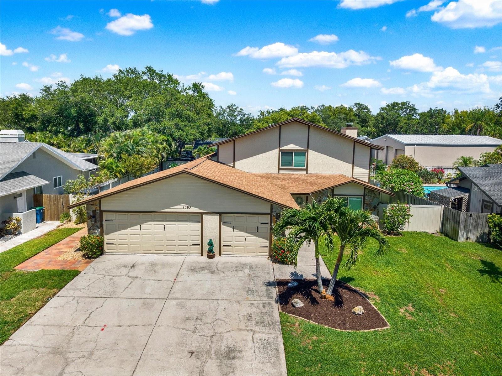 ROSETREE PLACE - Residential