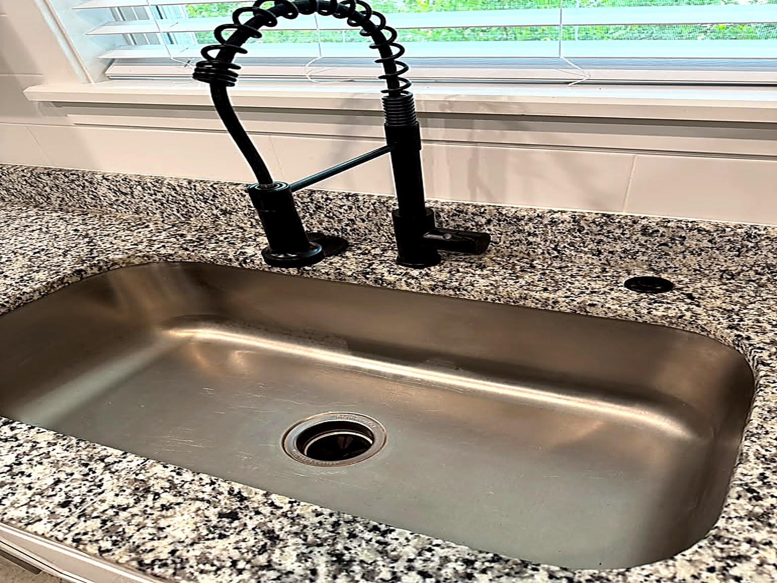 CUTRONES LAKESHORE ADD - Residential
