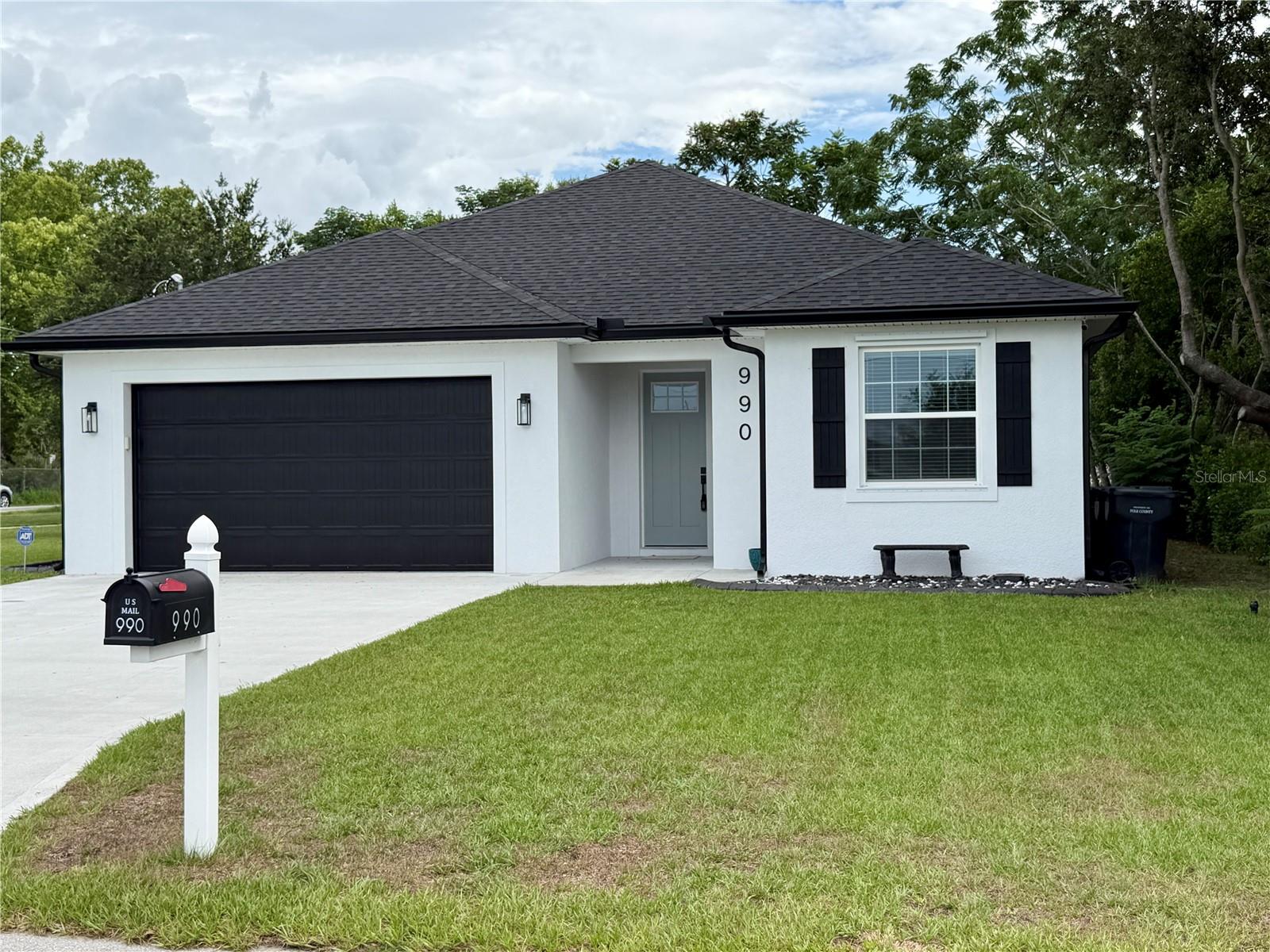 CUTRONES LAKESHORE ADD - Residential