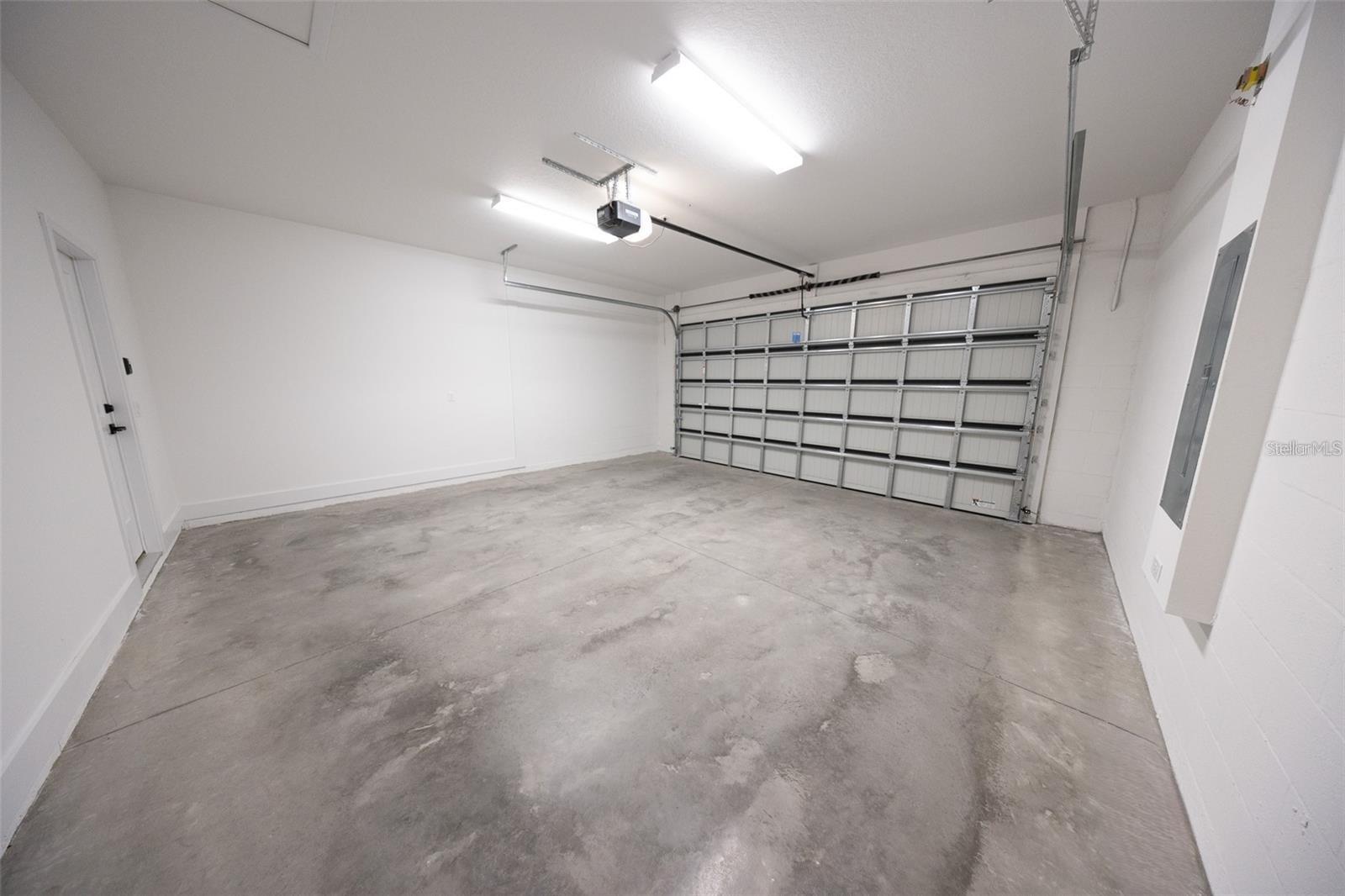 CUTRONES LAKESHORE ADD - Residential