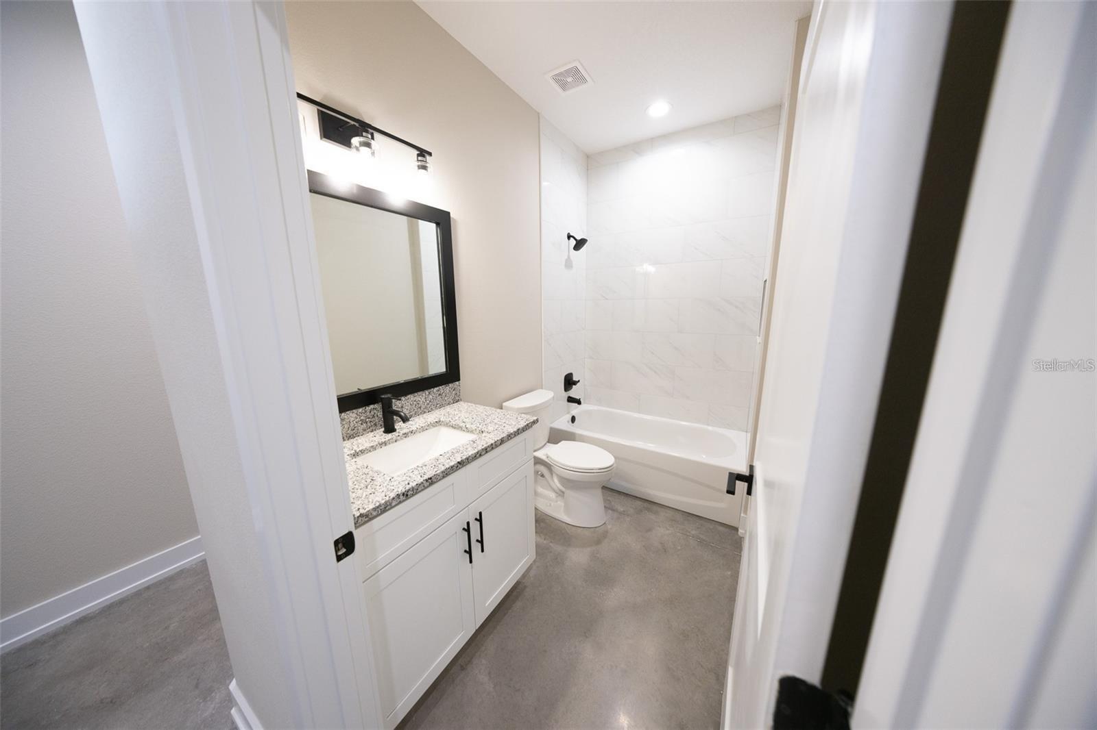 CUTRONES LAKESHORE ADD - Residential