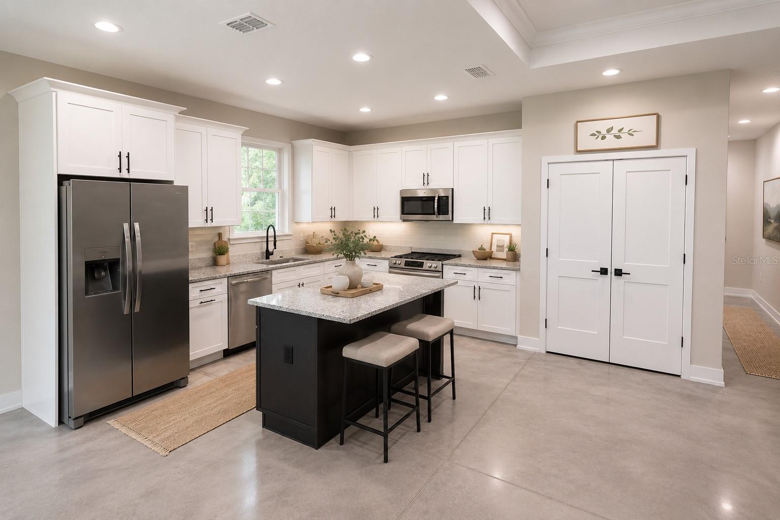 CUTRONES LAKESHORE ADD - Residential