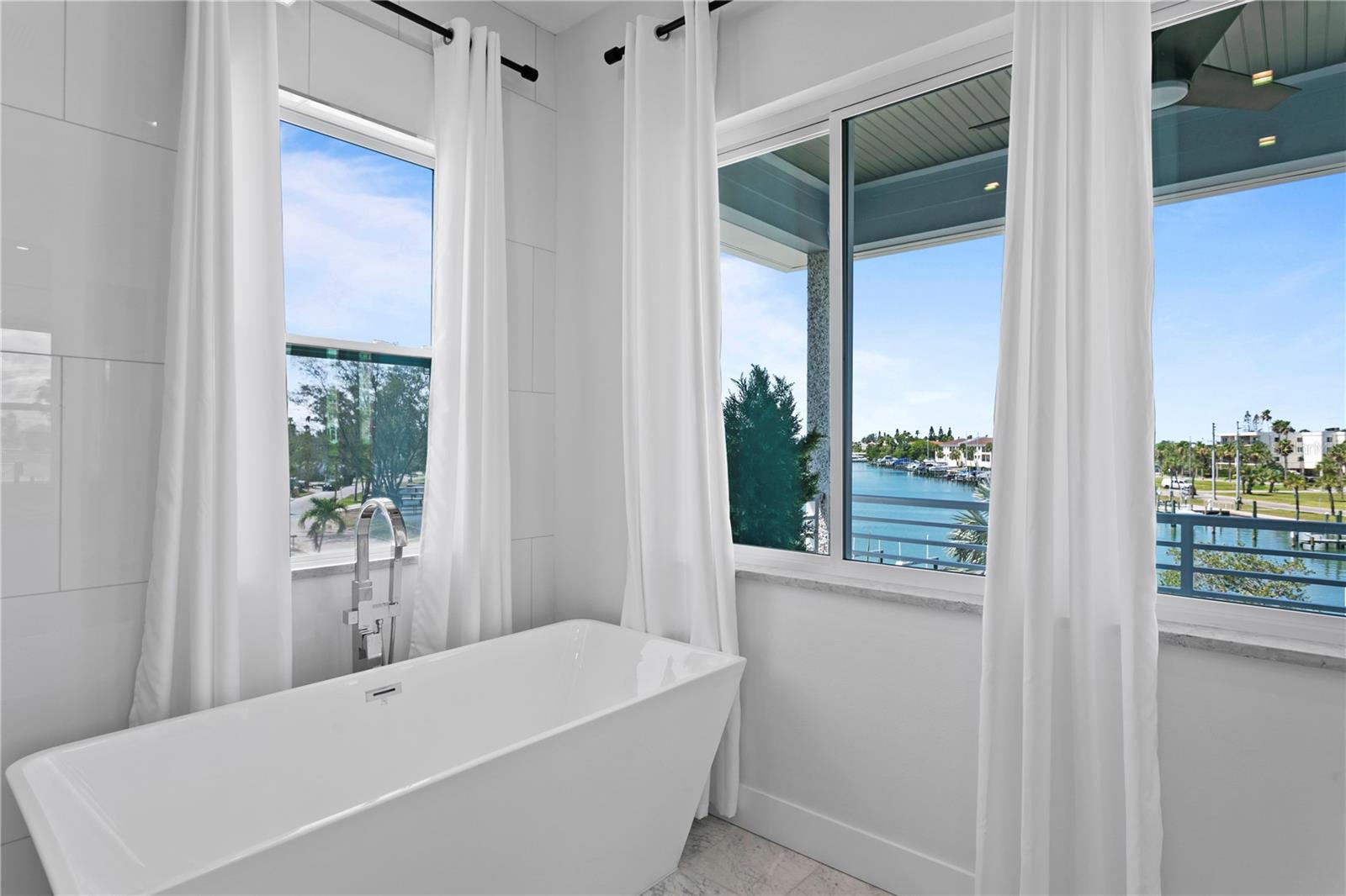 DON CE-SAR PLACE - Residential