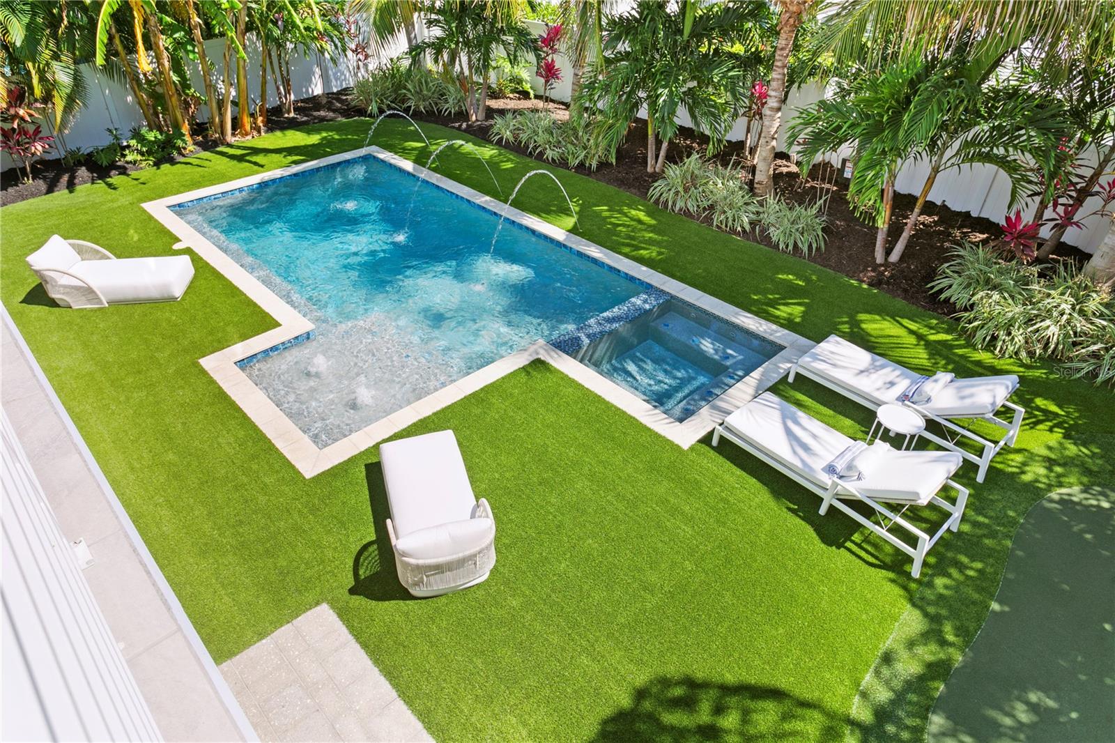 DON CE-SAR PLACE - Residential
