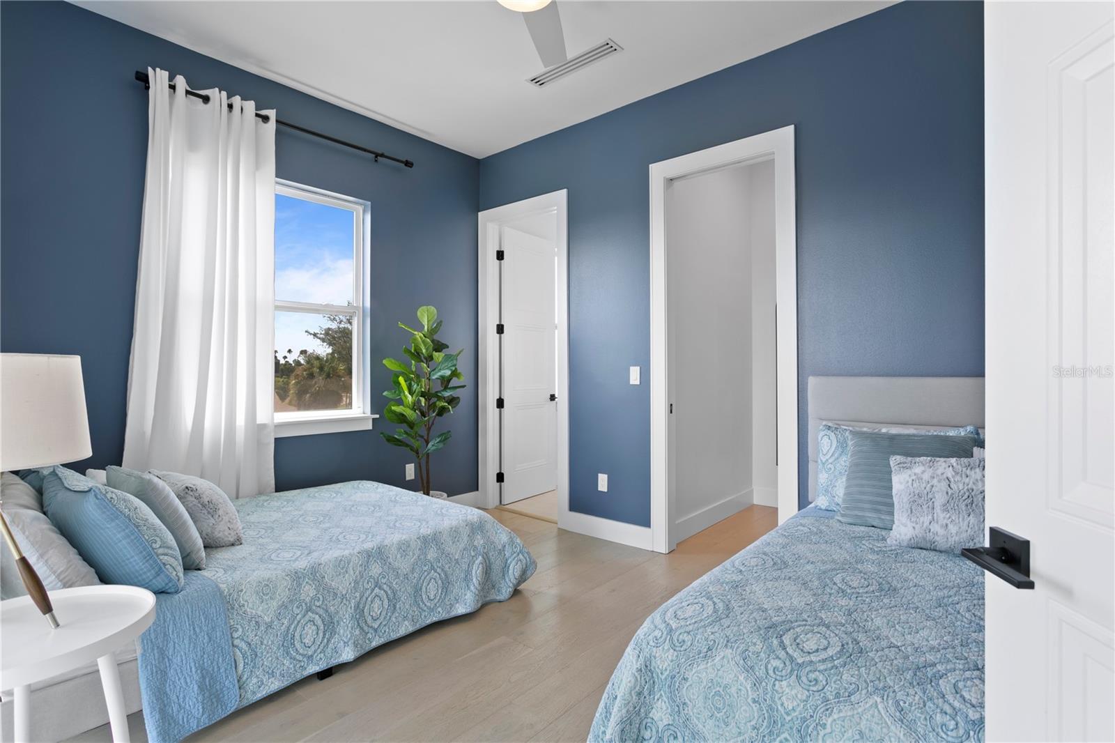 DON CE-SAR PLACE - Residential
