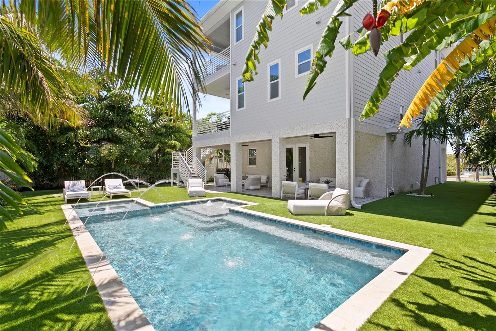 DON CE-SAR PLACE - Residential