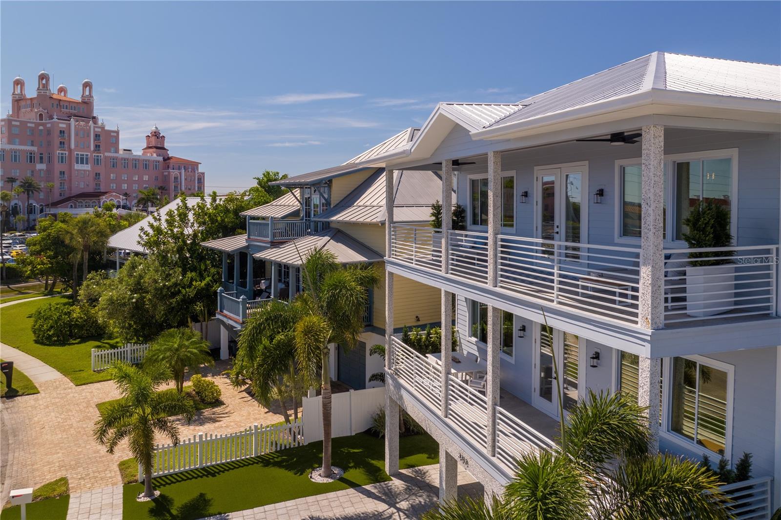 DON CE-SAR PLACE - Residential