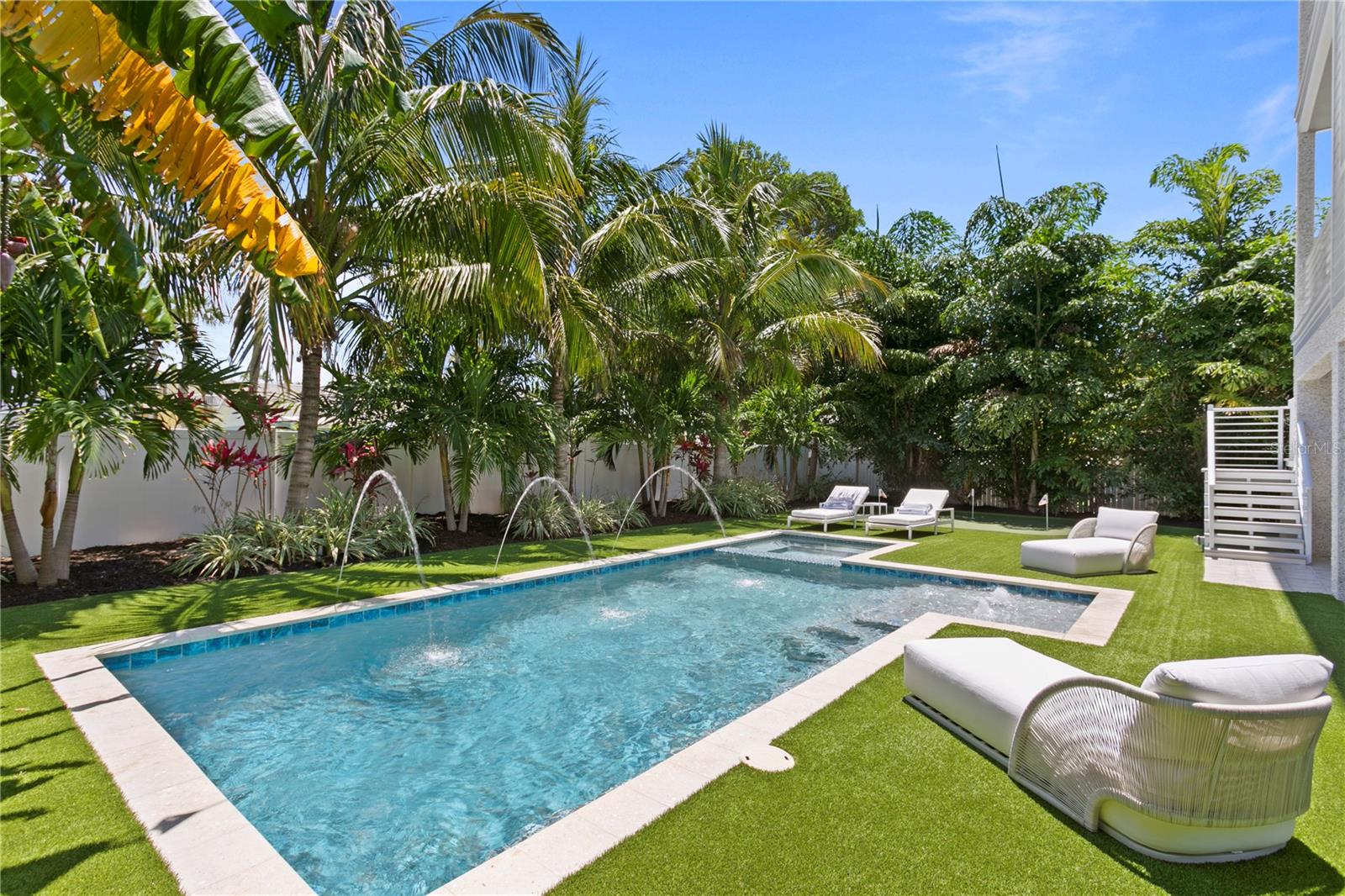 DON CE-SAR PLACE - Residential