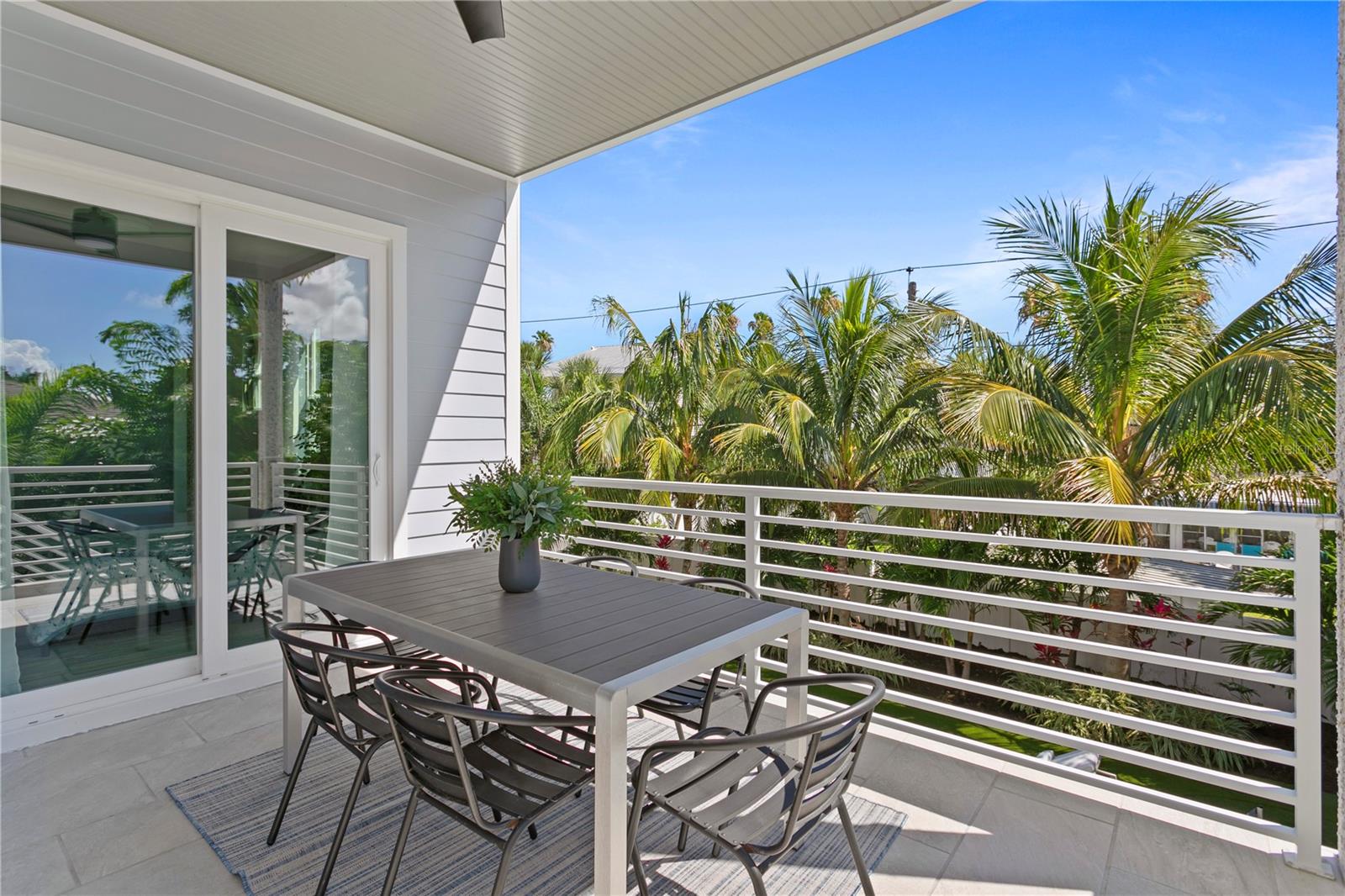 DON CE-SAR PLACE - Residential