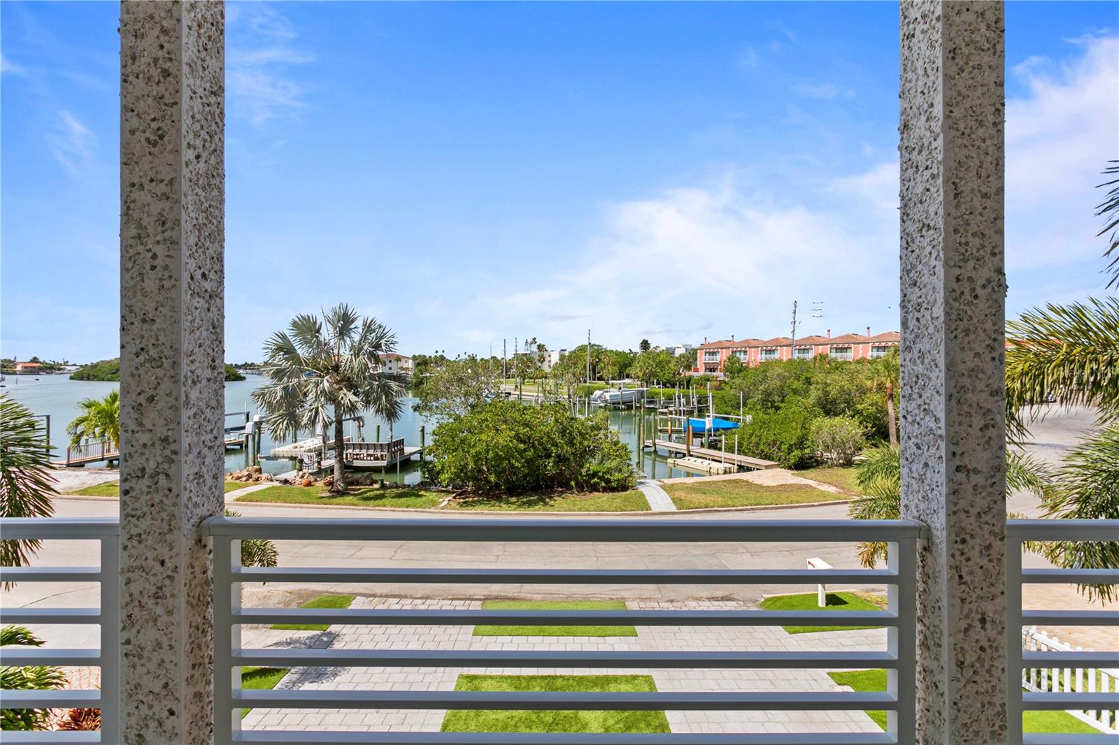 DON CE-SAR PLACE - Residential