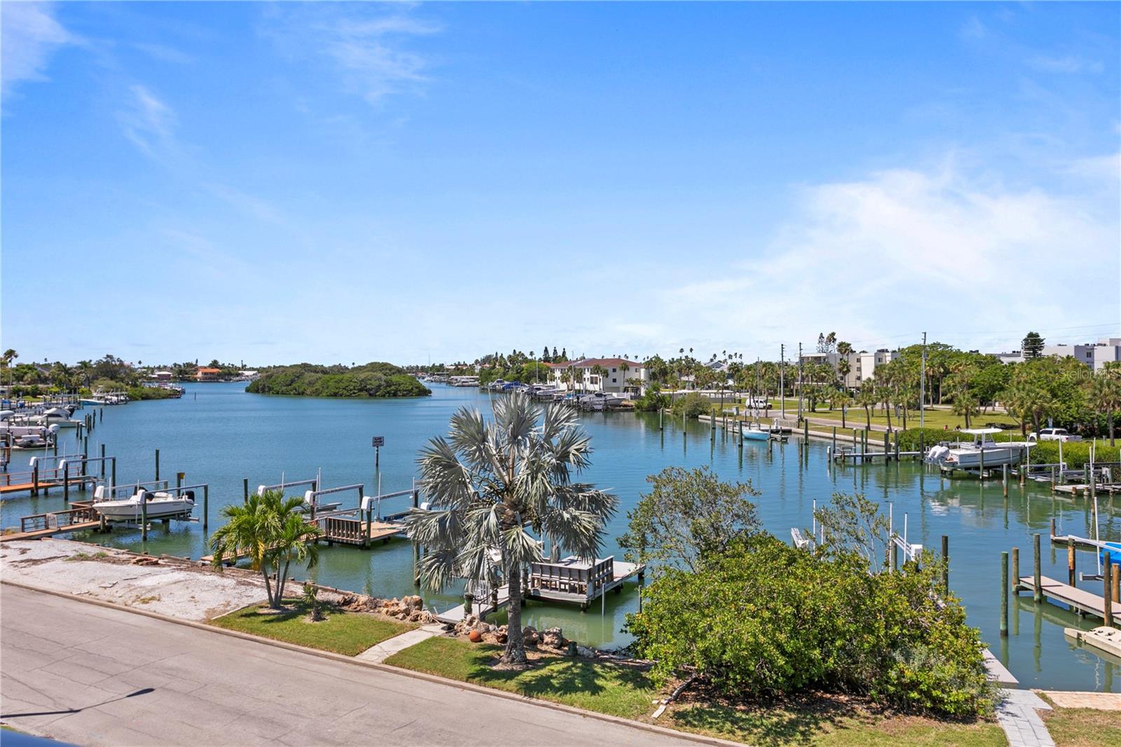 DON CE-SAR PLACE - Residential