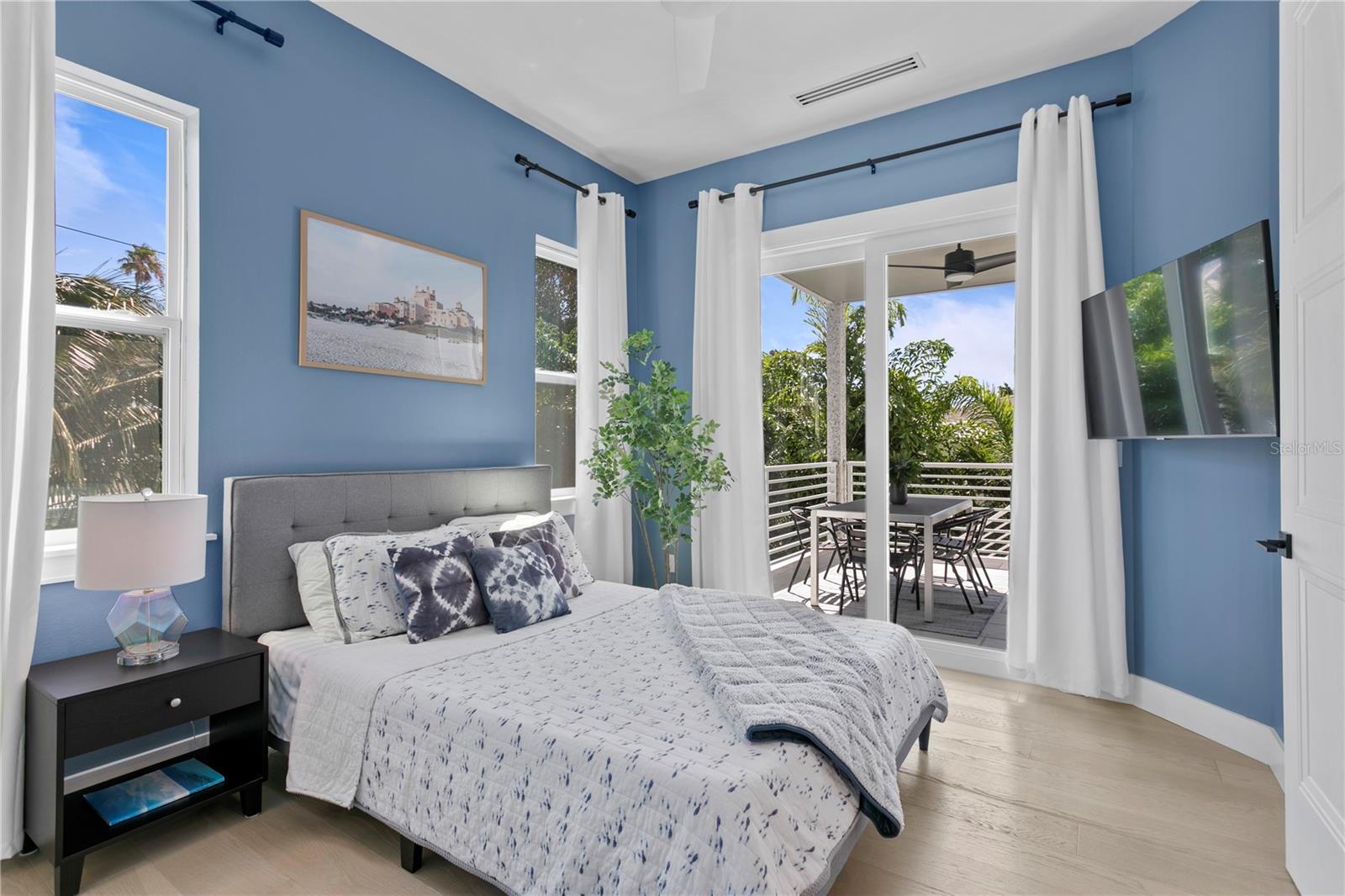 DON CE-SAR PLACE - Residential