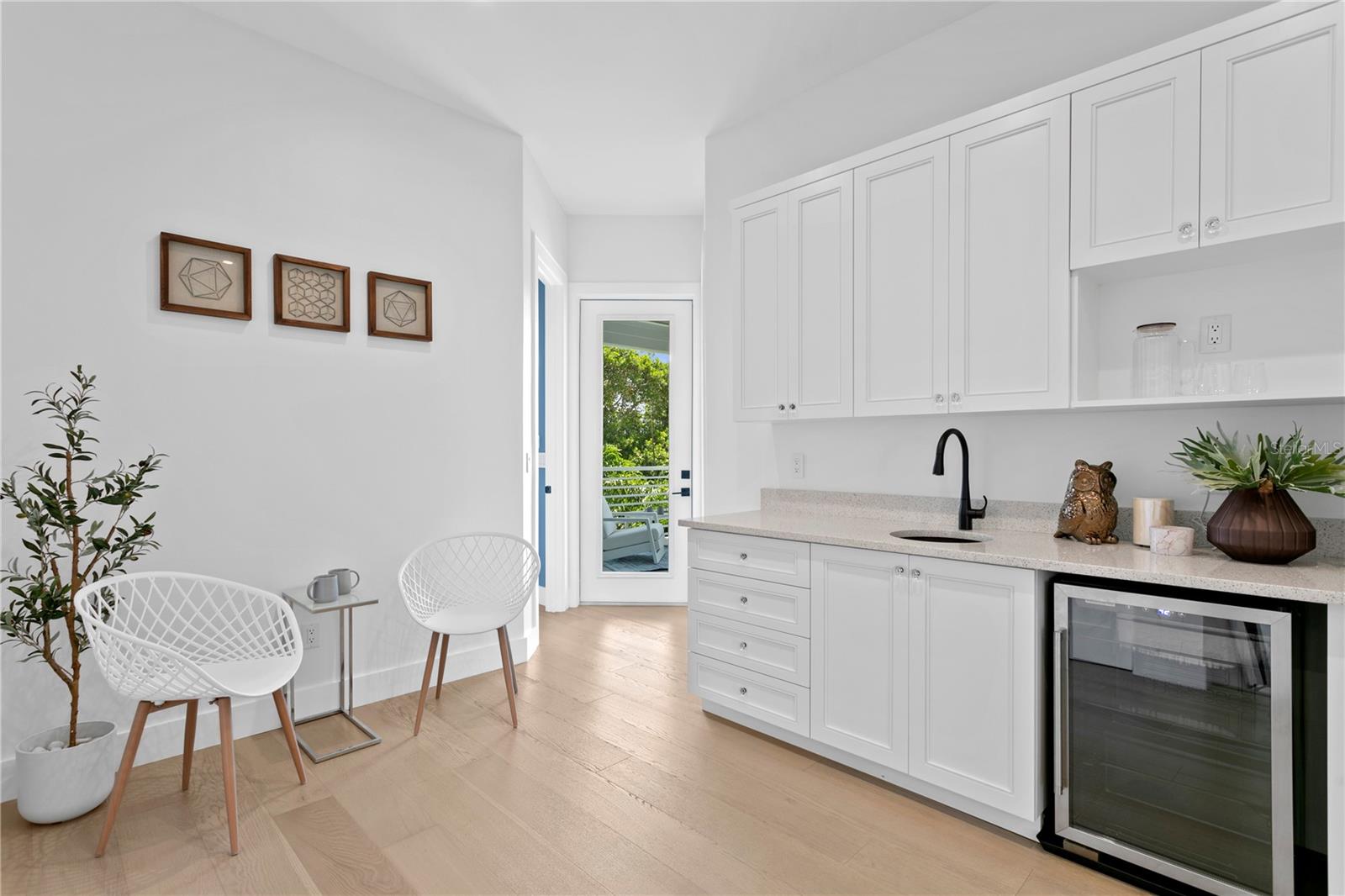 DON CE-SAR PLACE - Residential