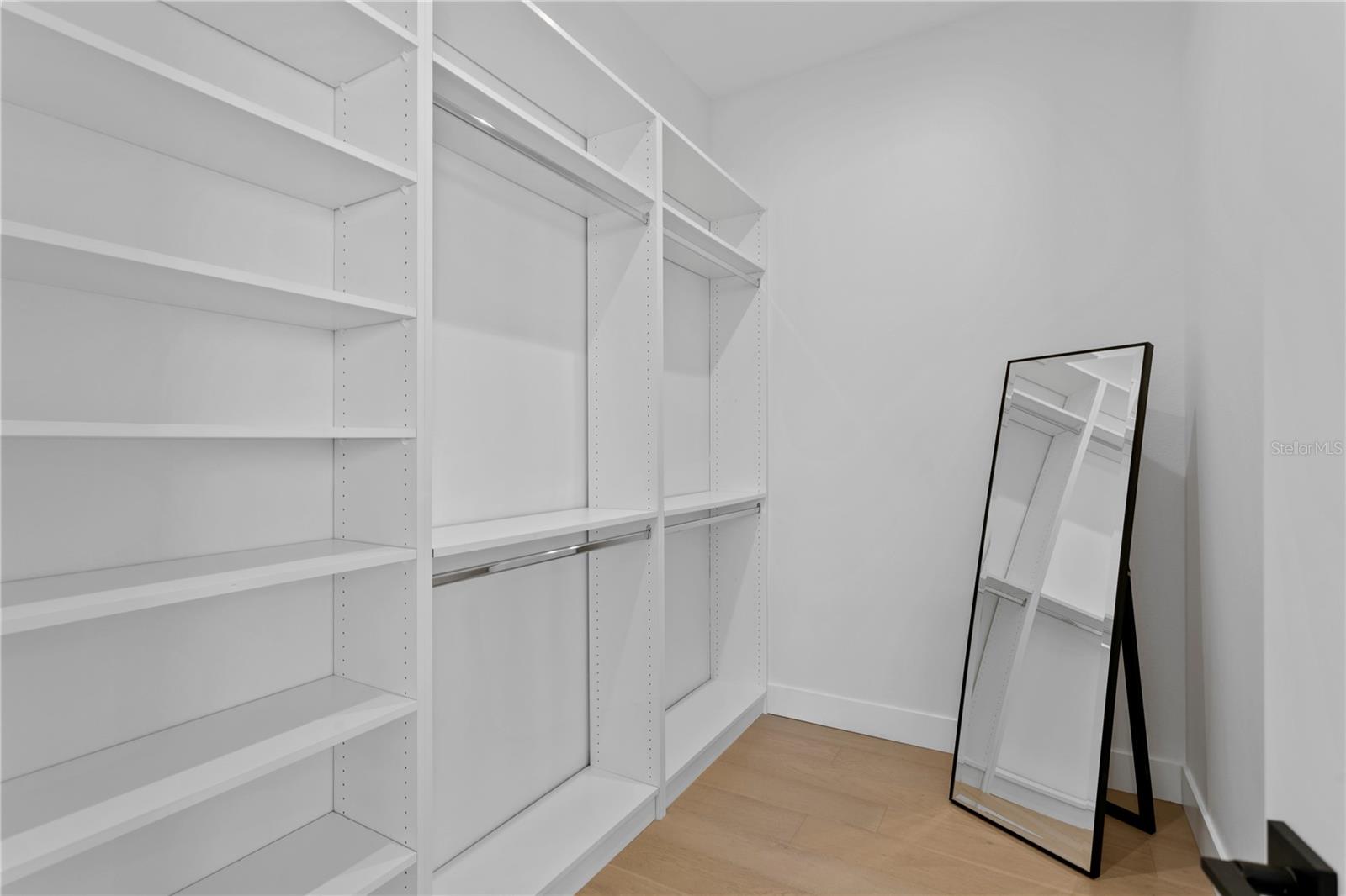 DON CE-SAR PLACE - Residential