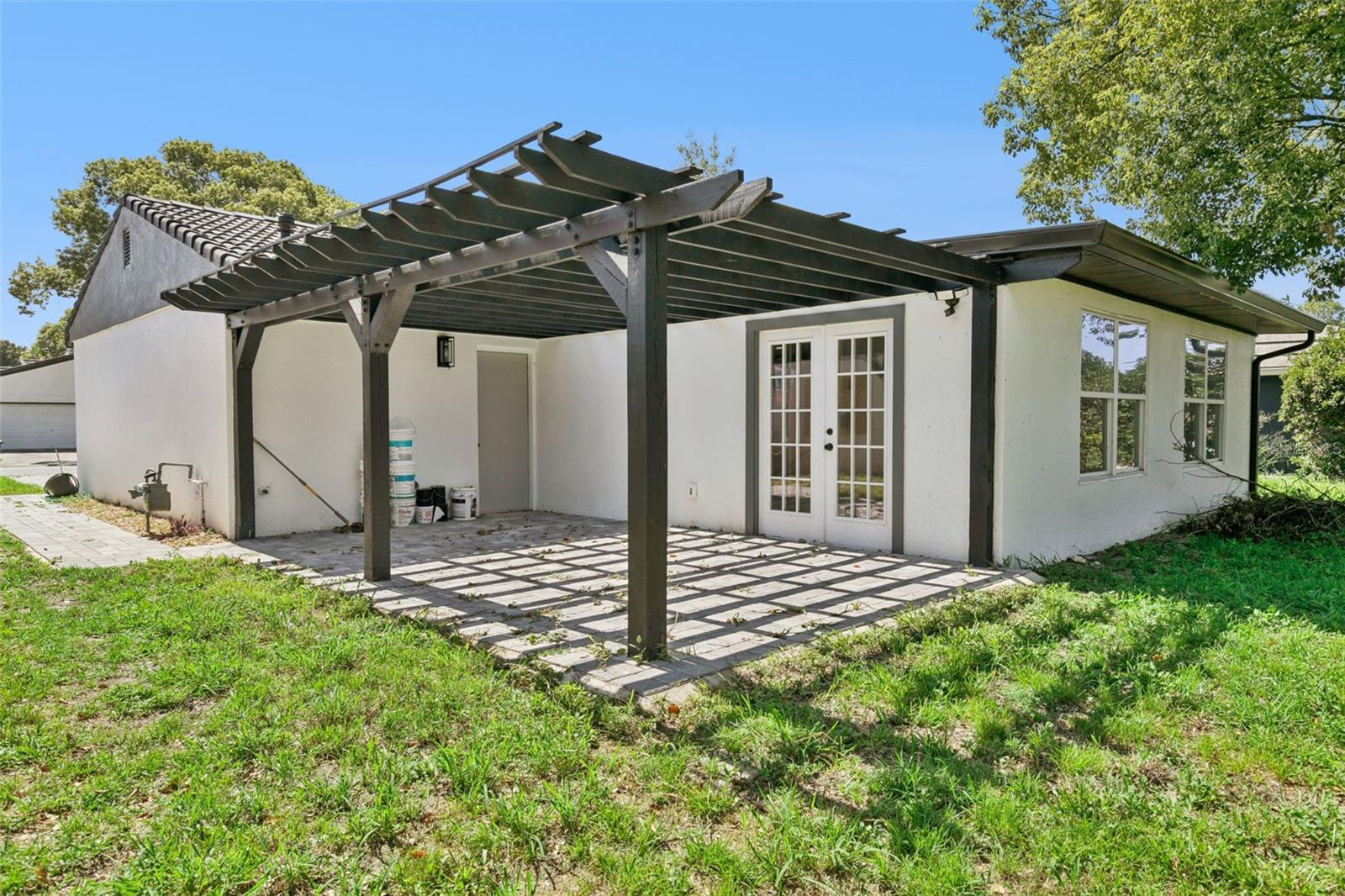 WINDMILL POINTE - Residential