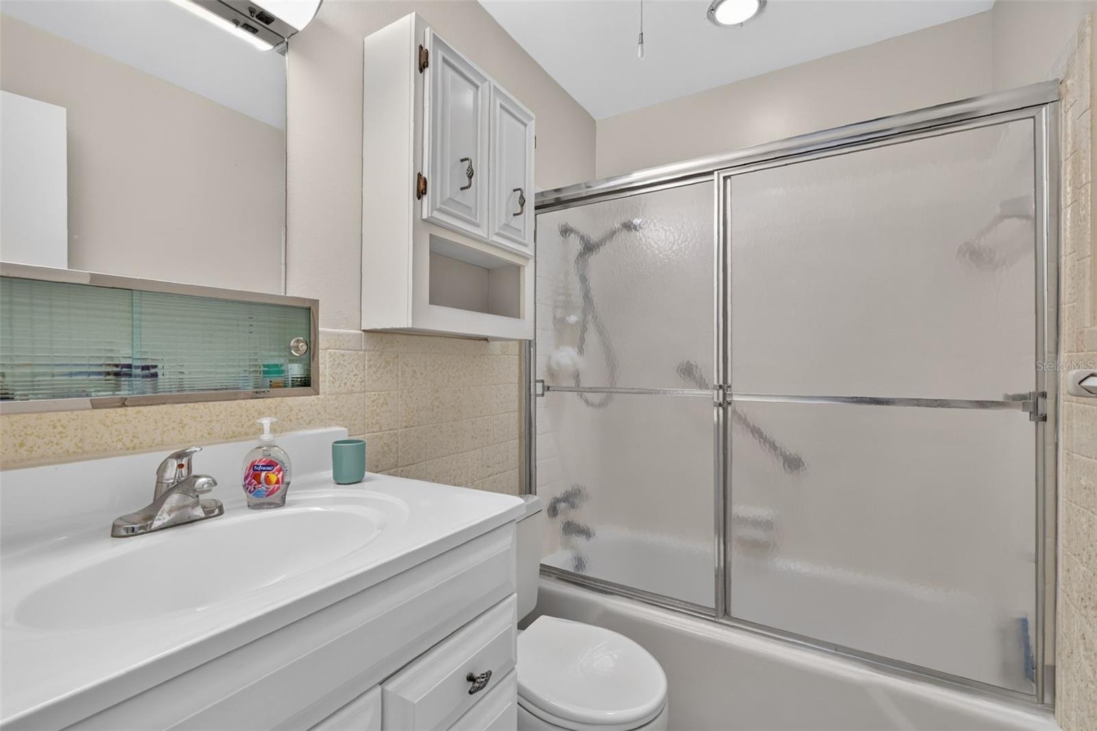 MOUNT DORA PARK SOUTH CONDO UNIT 01 - Residential