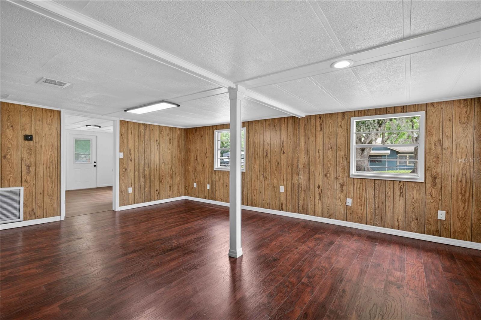 EUSTIS PARK SUB - Residential