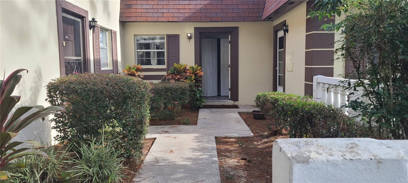 SPRINGWOOD VILLAGE CONDO - Residential Lease