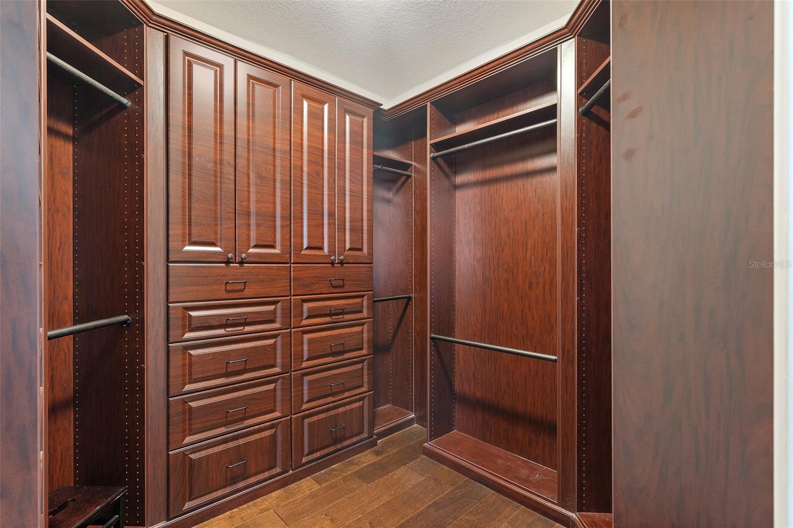 SHORE ACRES EDGEWATER SEC - Residential
