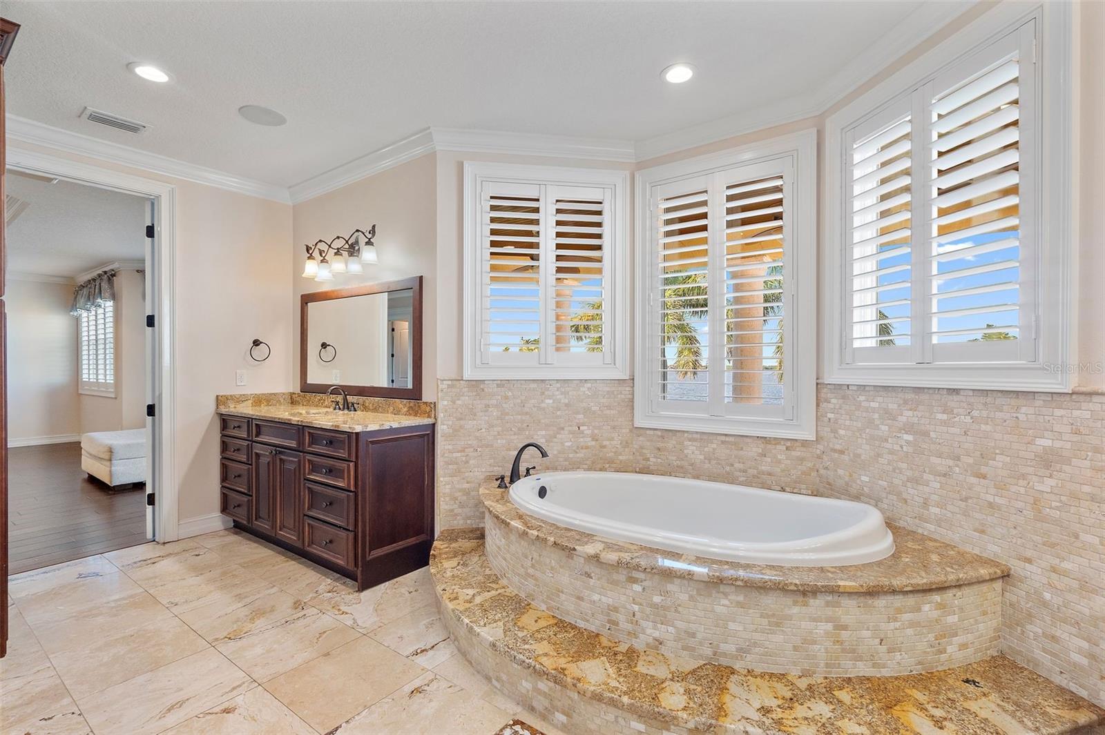 SHORE ACRES EDGEWATER SEC - Residential