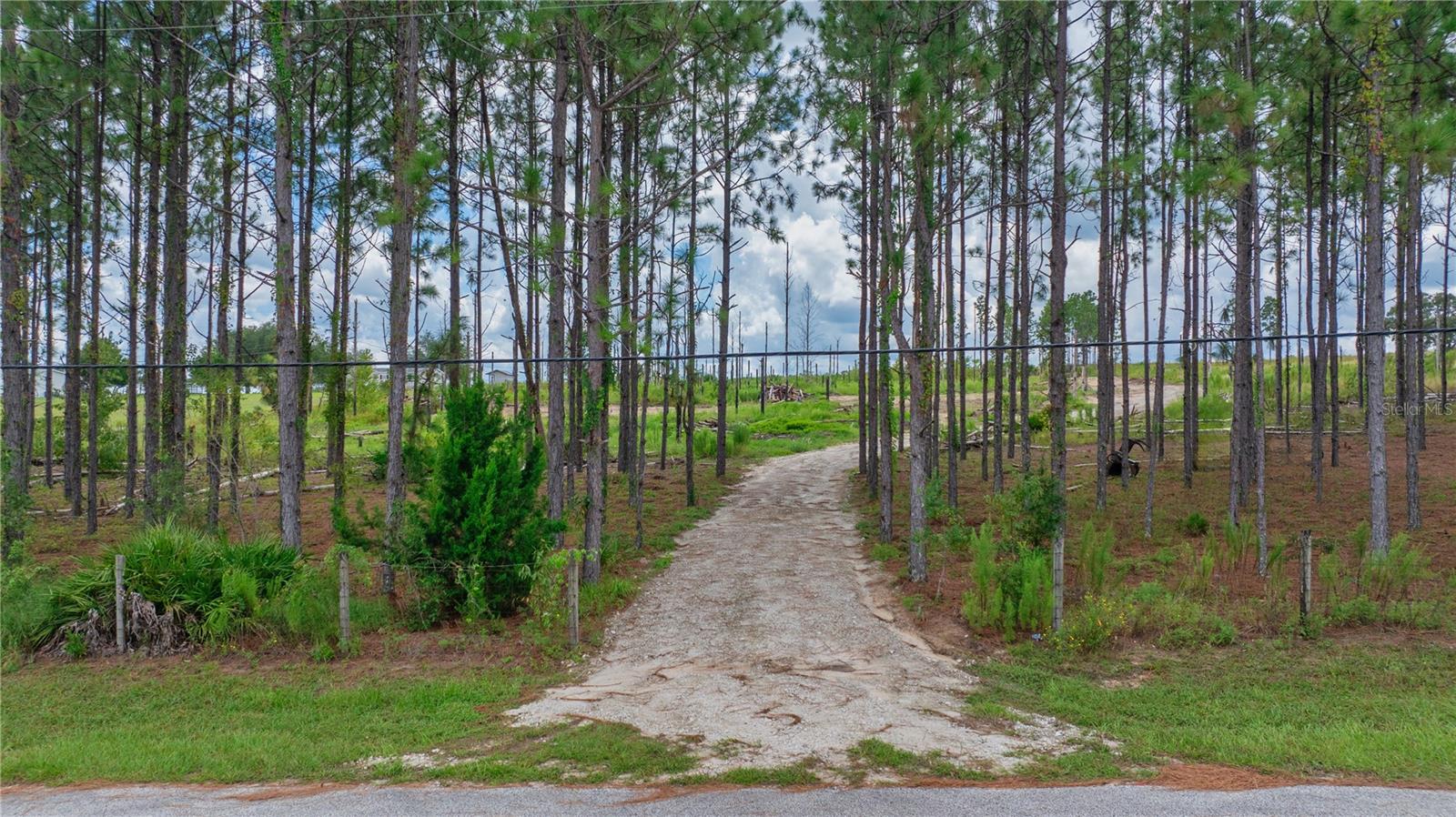 CROWELL ACRES - Land