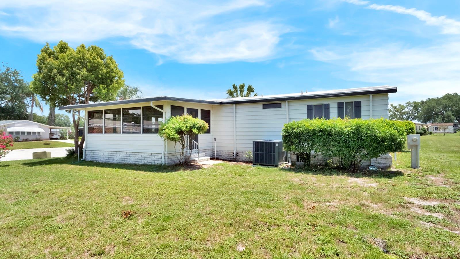 ZELLWOOD STATION - Residential