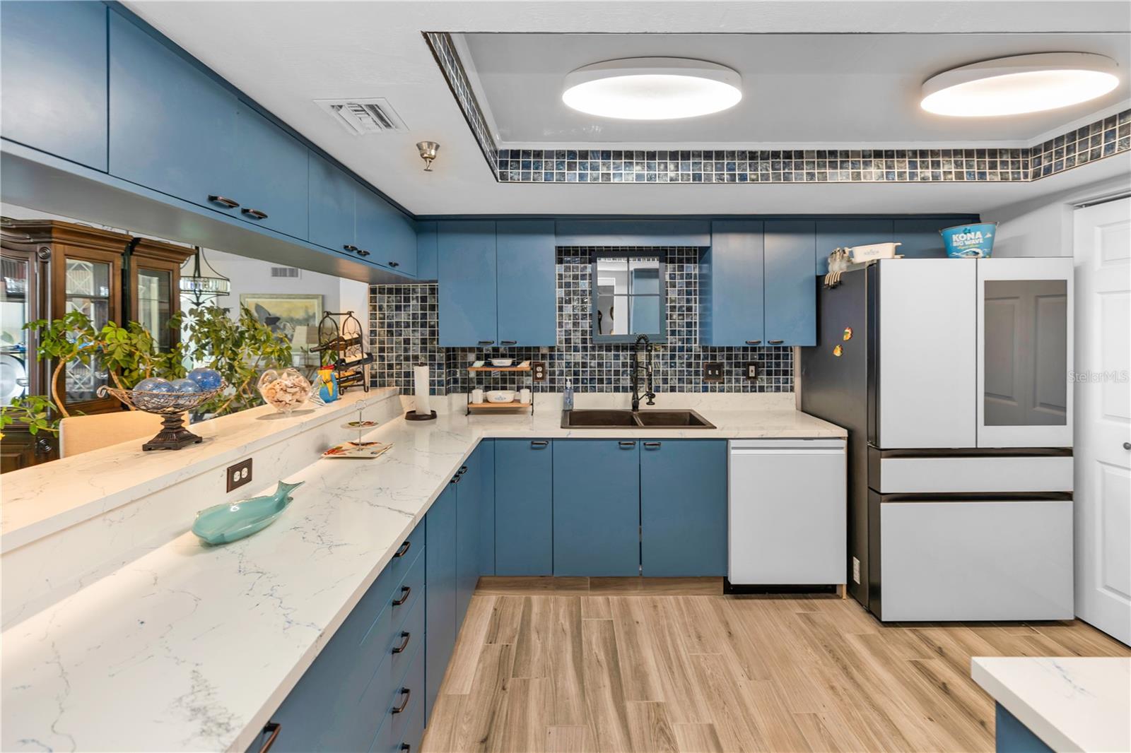 CARIBBEAN CONDO UNIT B01 - Residential