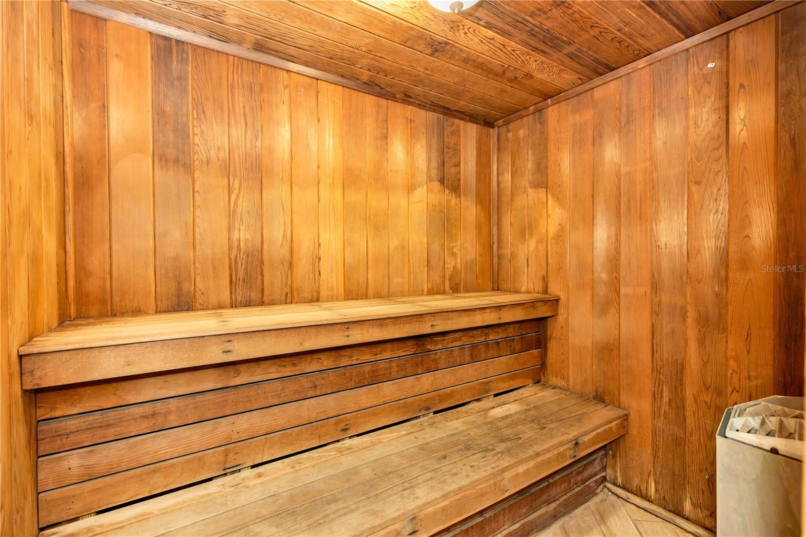 CARIBBEAN CONDO UNIT B01 - Residential