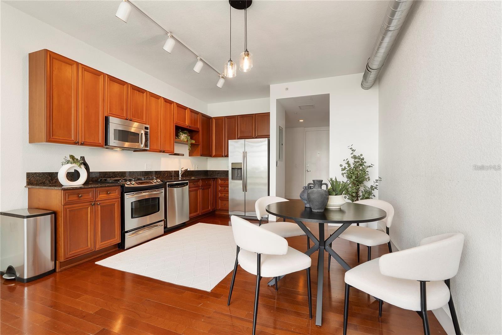 VUE/LK EOLA - Residential