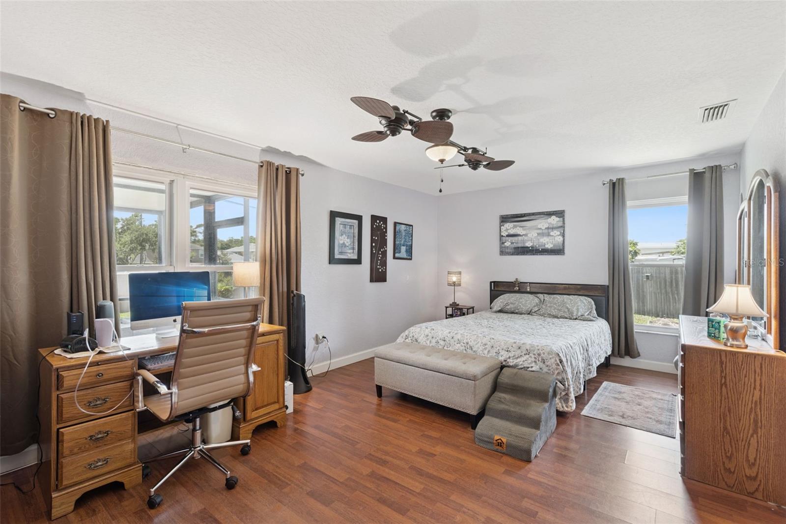 SUNRISE UNIT 1 - Residential