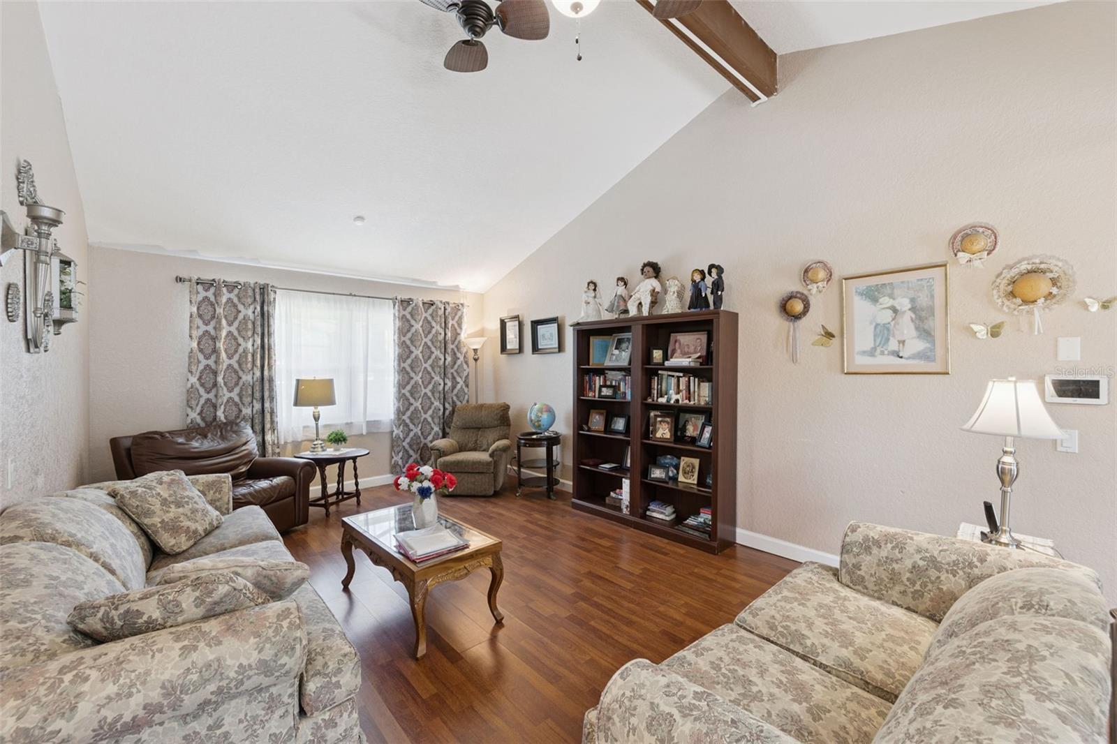 SUNRISE UNIT 1 - Residential