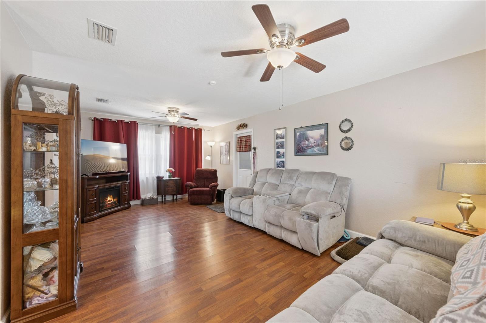 SUNRISE UNIT 1 - Residential
