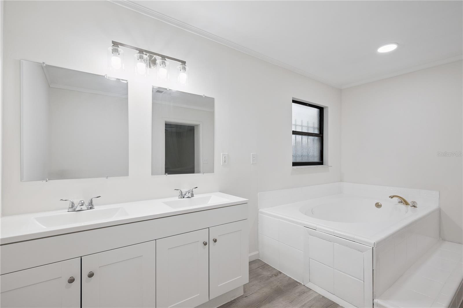 MAGRUDER REV - Residential