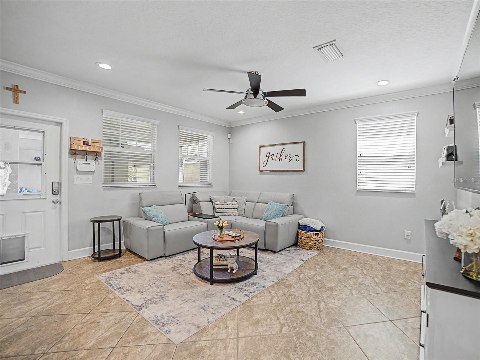 FISHHAWK RANCH TOWNCENTER PHAS - Residential