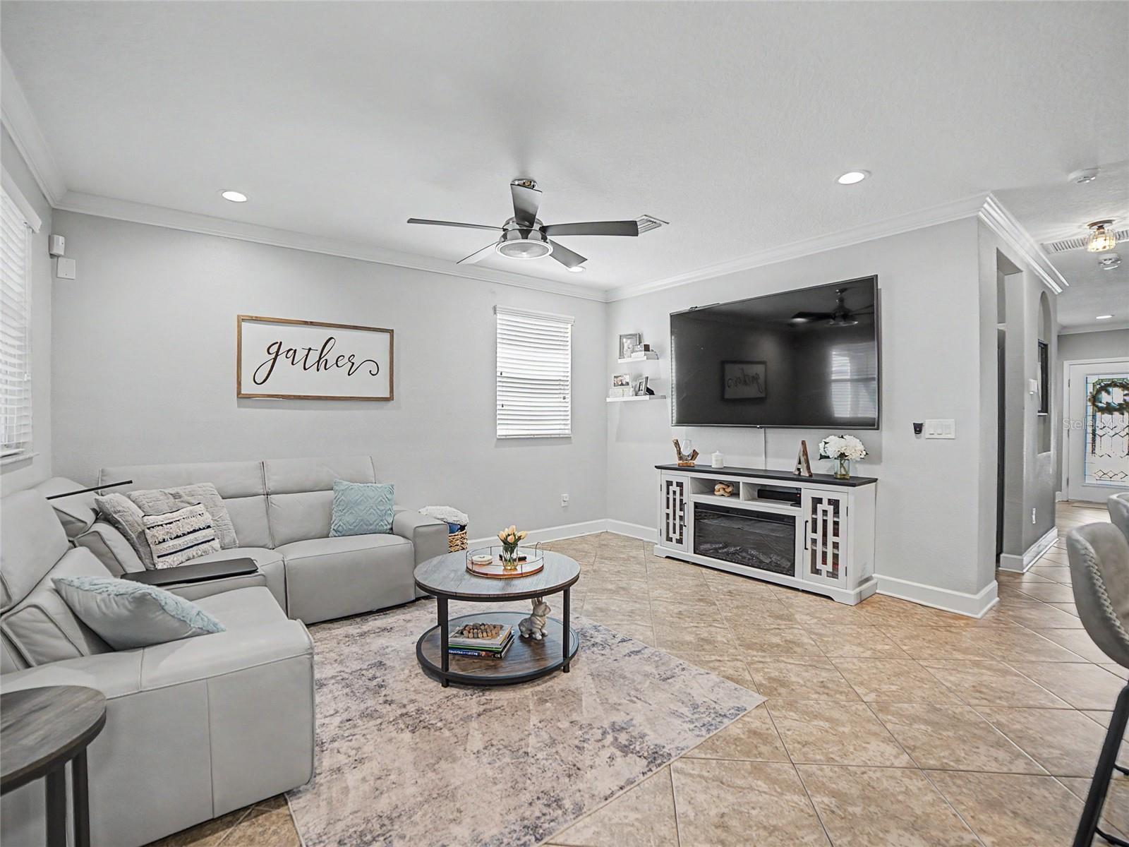 FISHHAWK RANCH TOWNCENTER PHAS - Residential
