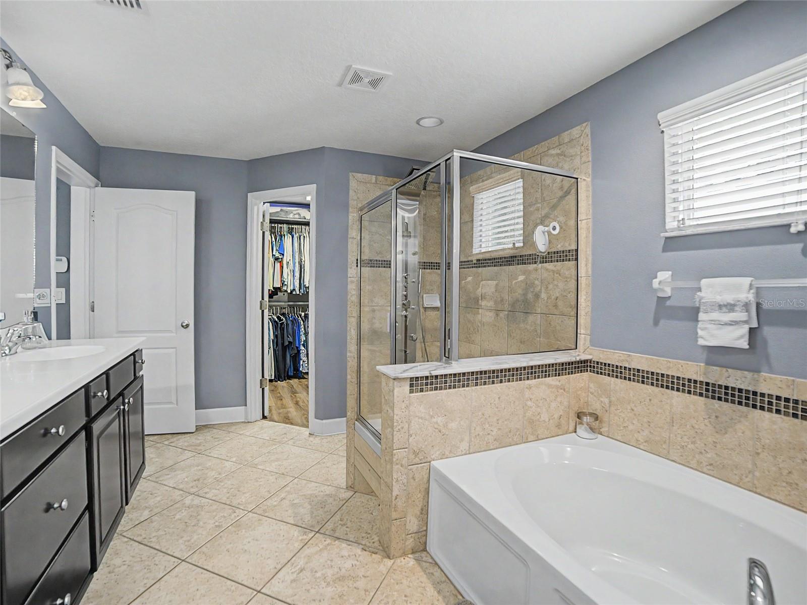 FISHHAWK RANCH TOWNCENTER PHAS - Residential