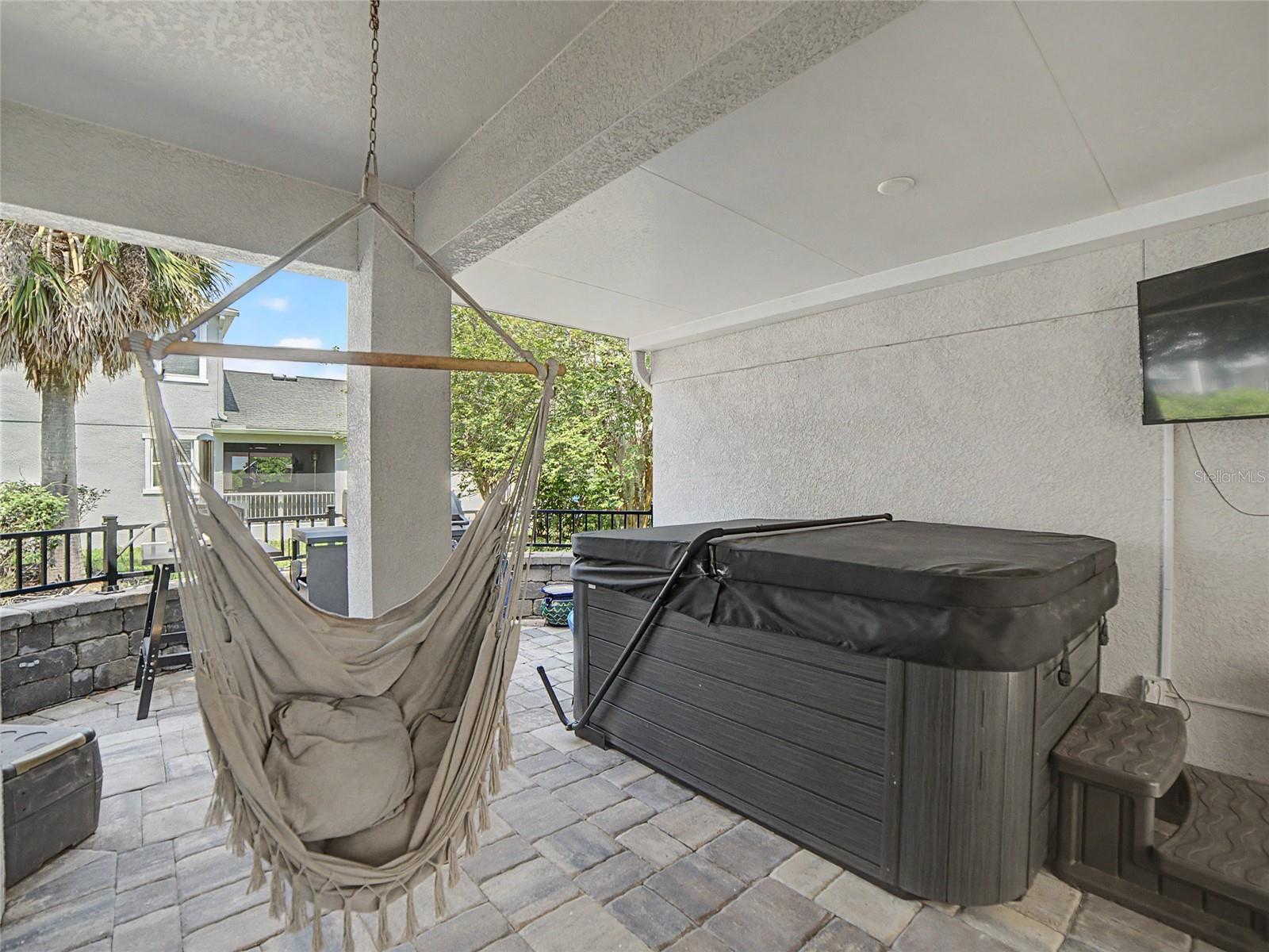 FISHHAWK RANCH TOWNCENTER PHAS - Residential