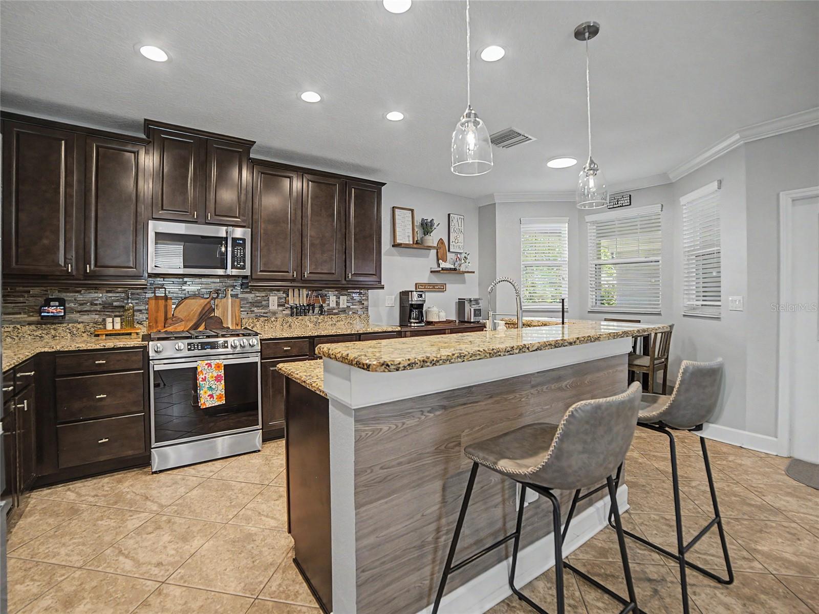 FISHHAWK RANCH TOWNCENTER PHAS - Residential