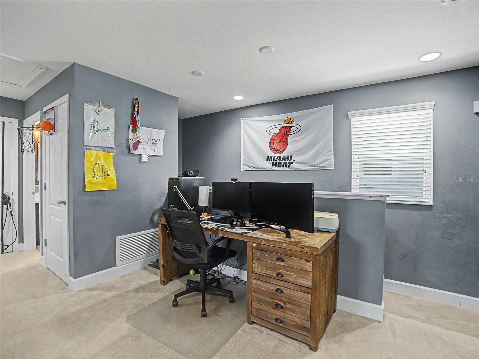 FISHHAWK RANCH TOWNCENTER PHAS - Residential
