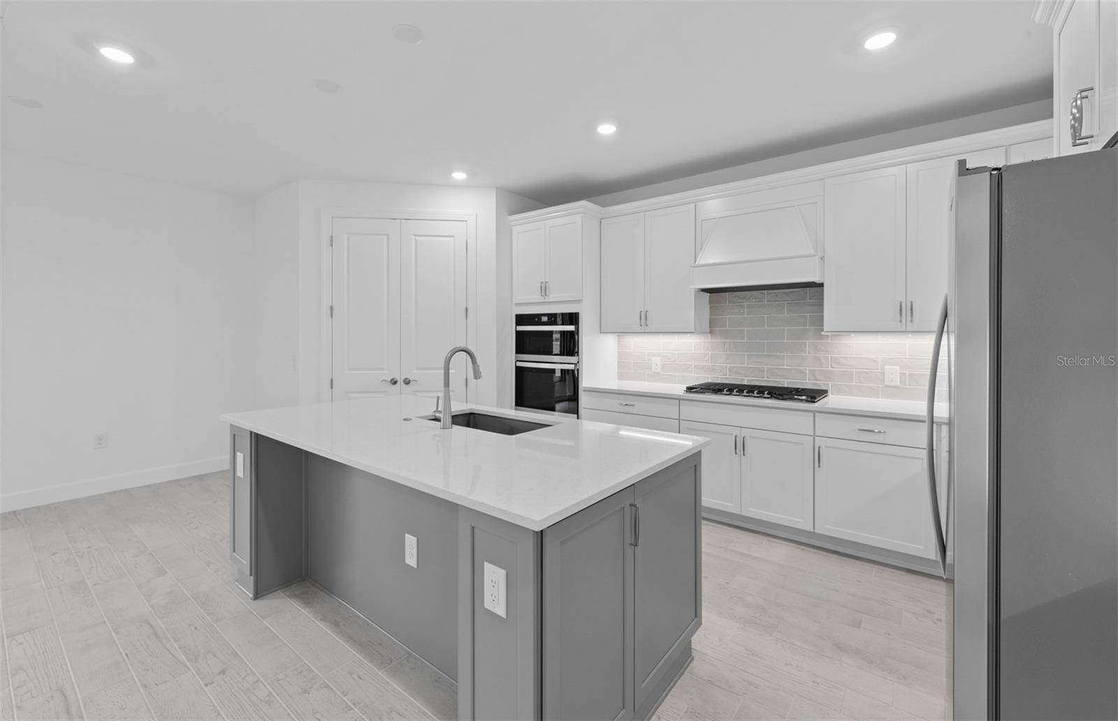 4556; REAGAN LANDING --- PRELIM - Residential