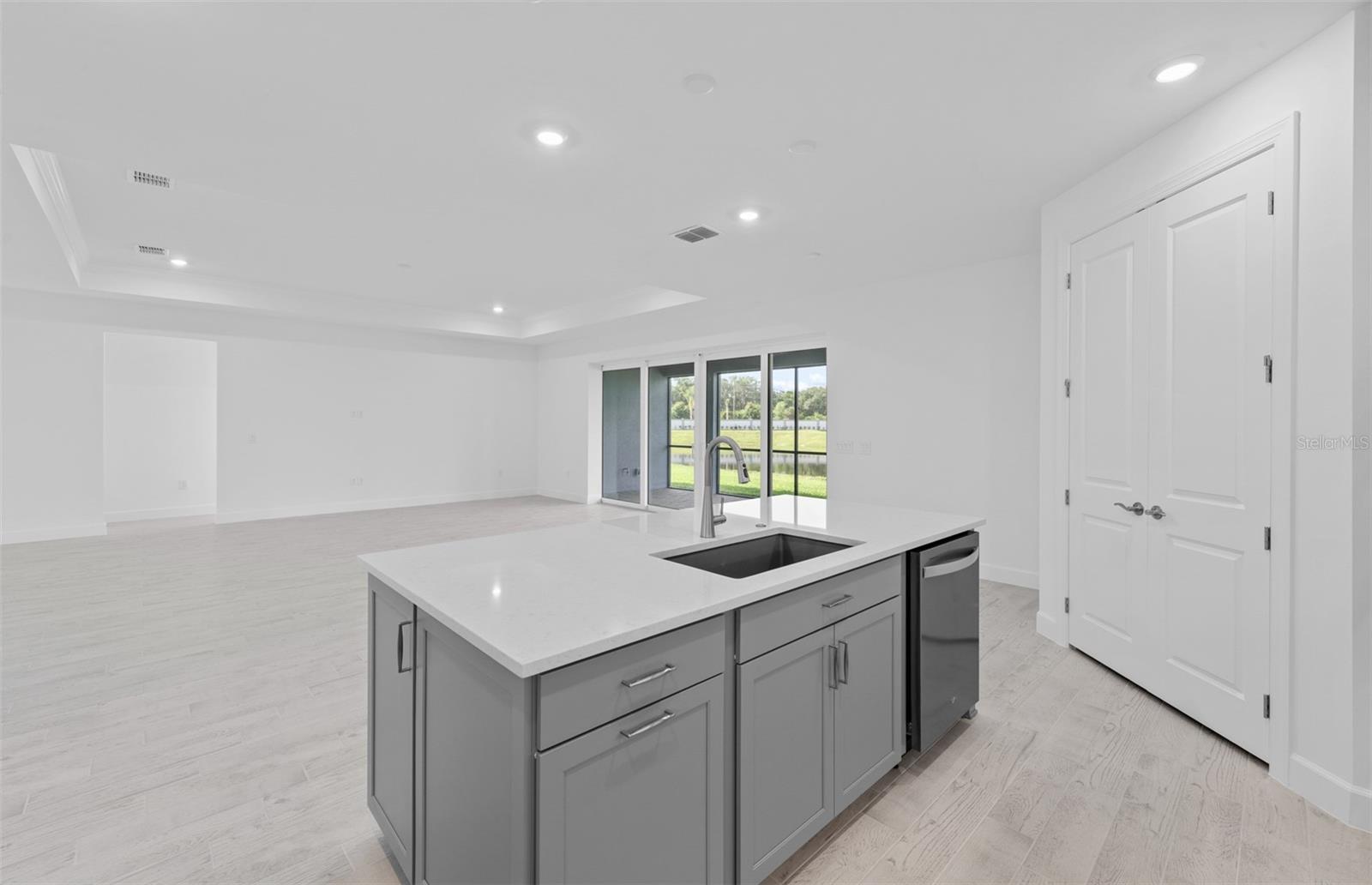 4556; REAGAN LANDING --- PRELIM - Residential